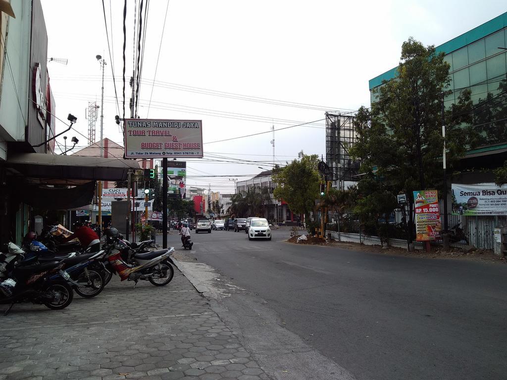 Budget Guest House Tunas Mandiri Jaya Μαλάνγκ Εξωτερικό φωτογραφία